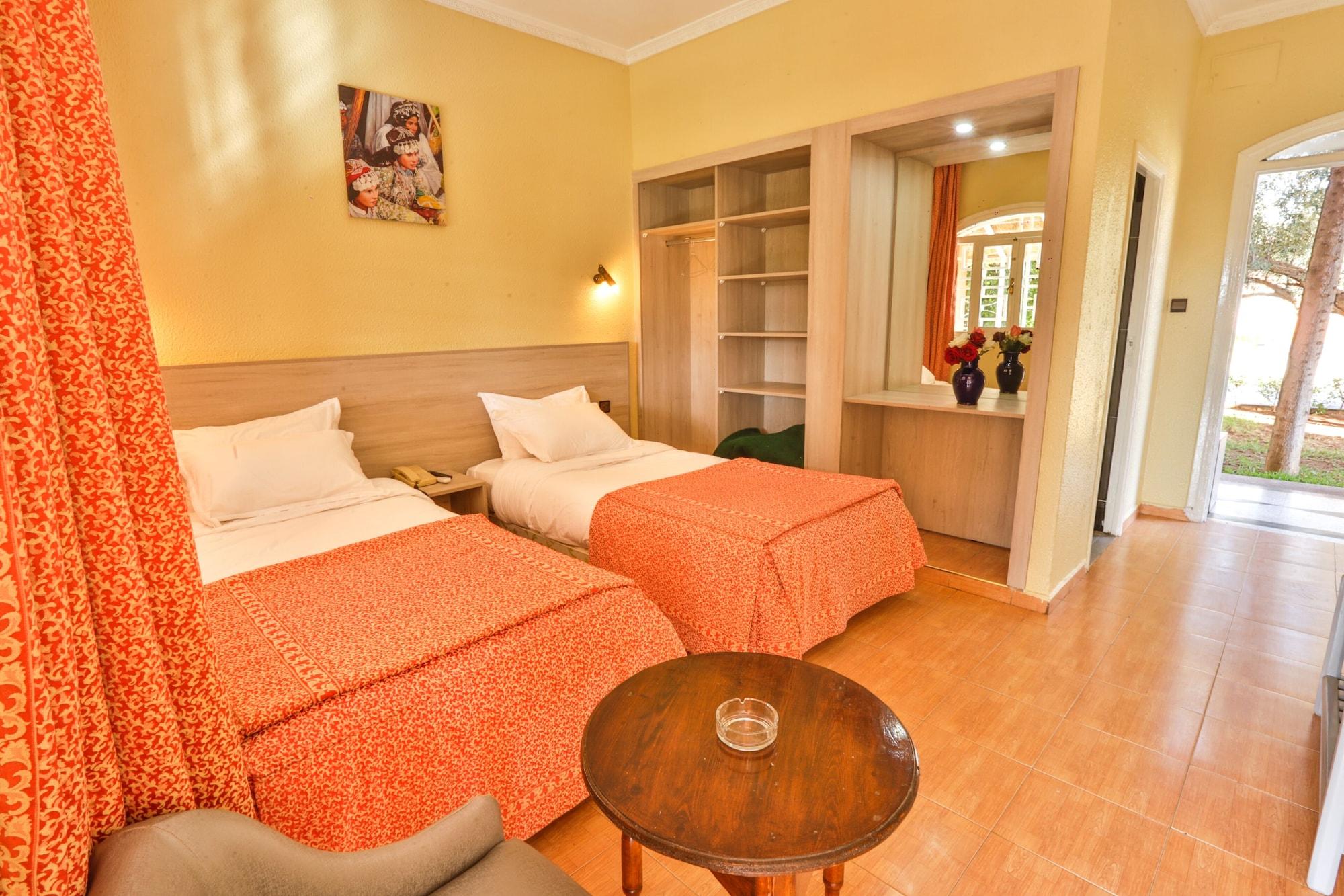 Hotel Al Bassatine Béni Mellal Extérieur photo