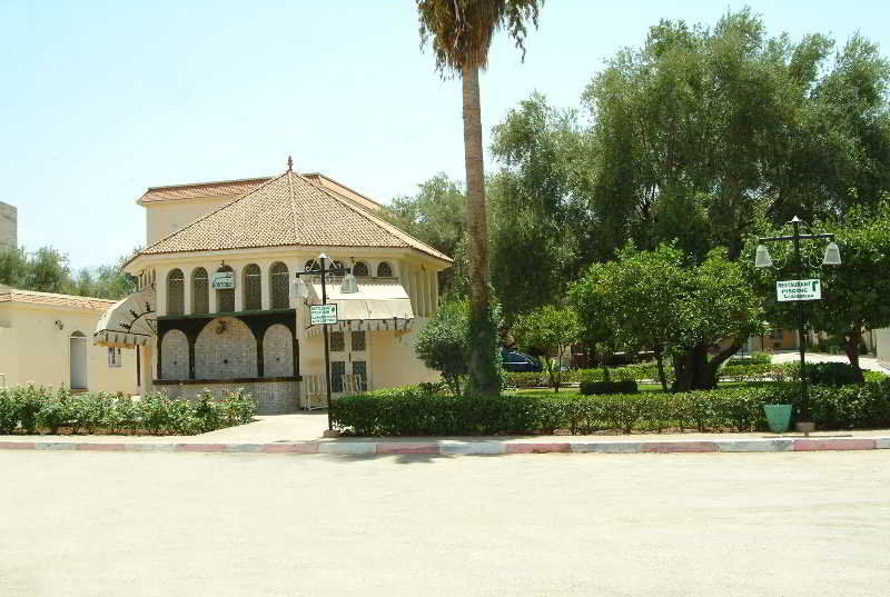 Hotel Al Bassatine Béni Mellal Extérieur photo
